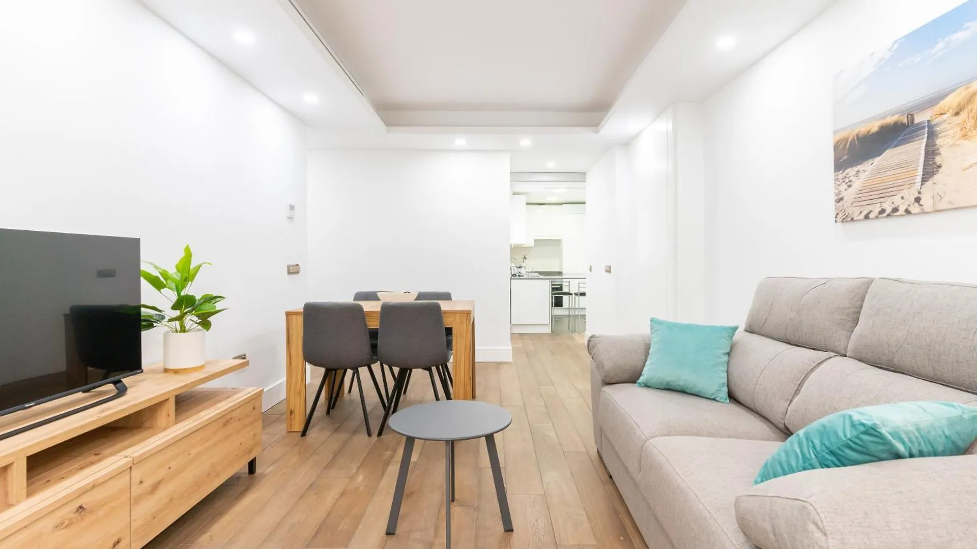 Expoholidays - Luxury Conde Ofalia Almeria Apartment