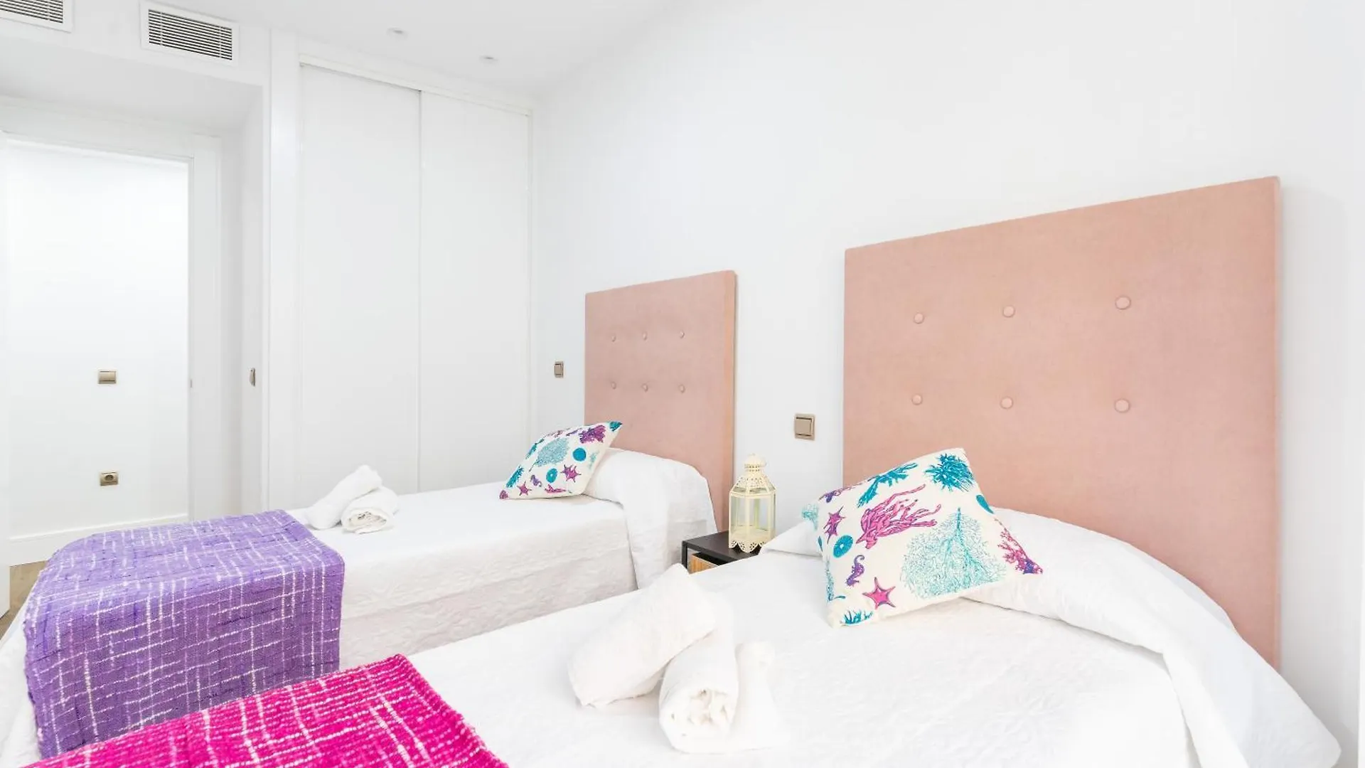 Expoholidays - Luxury Conde Ofalia Almeria Apartment